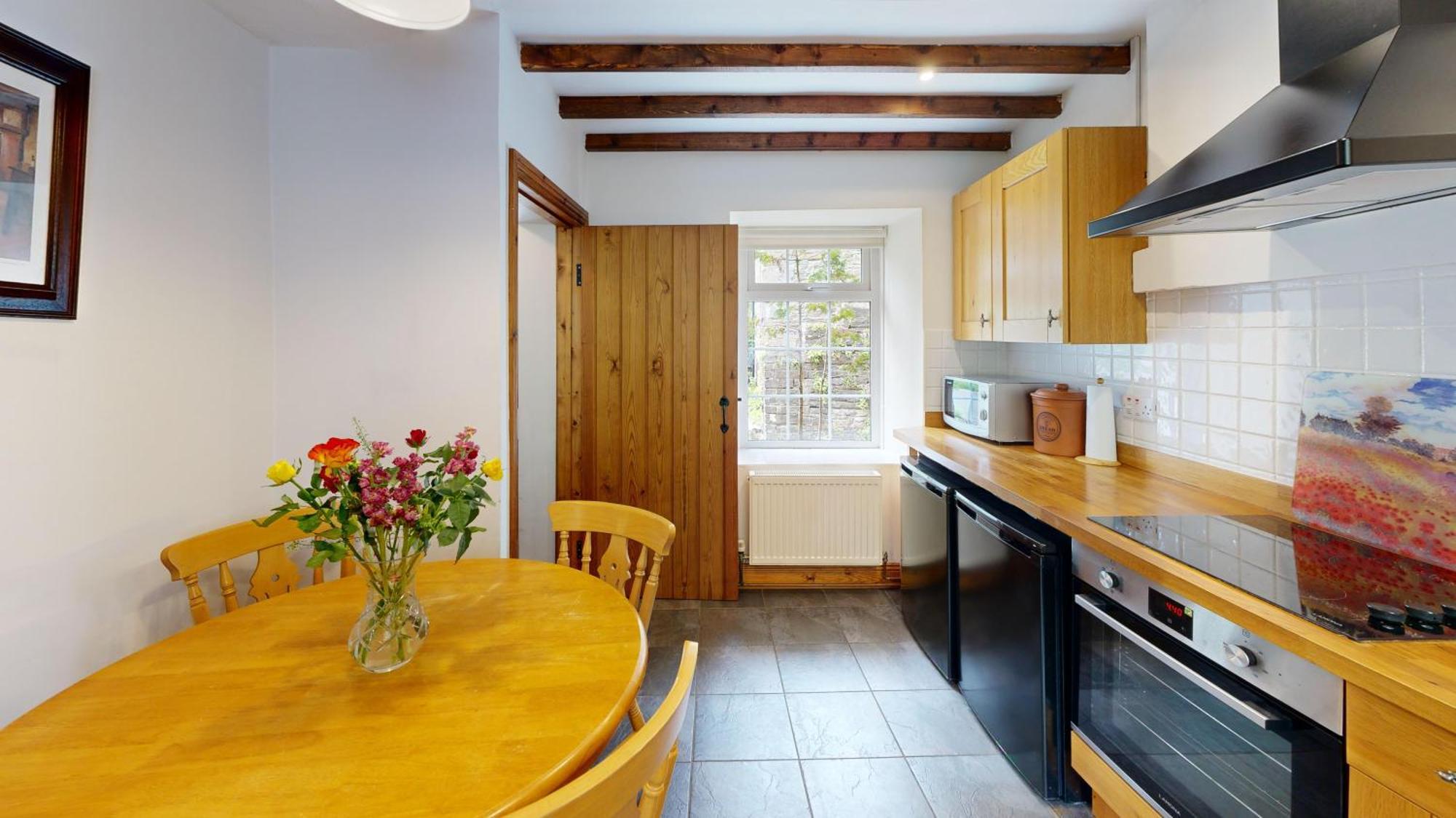 Swansea Valley Holiday Cottages Cilybebyll Экстерьер фото
