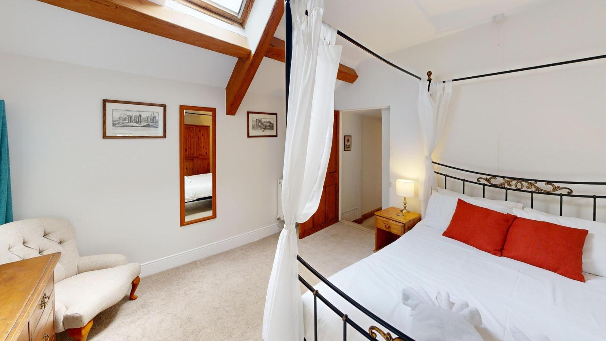 Swansea Valley Holiday Cottages Cilybebyll Экстерьер фото
