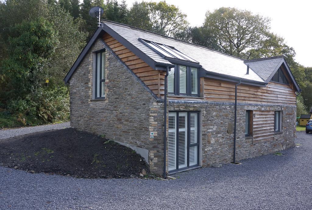Swansea Valley Holiday Cottages Cilybebyll Экстерьер фото
